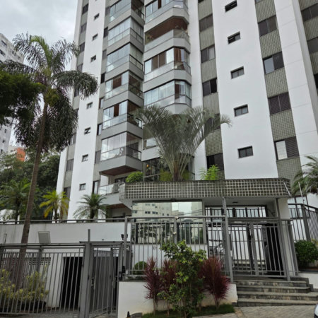 Apartamento à venda com 3 quartos, sendo 1 suíte, em Vila Andrade, São Paulo - SP
