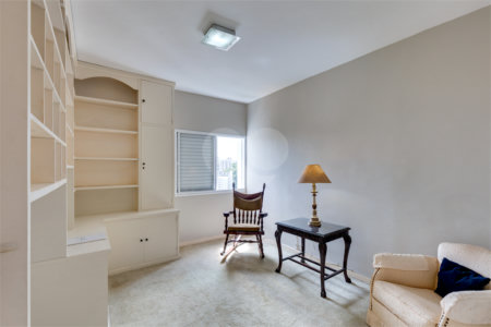 Apartamento à venda com 3 suítes em Real Parque, São Paulo, SP