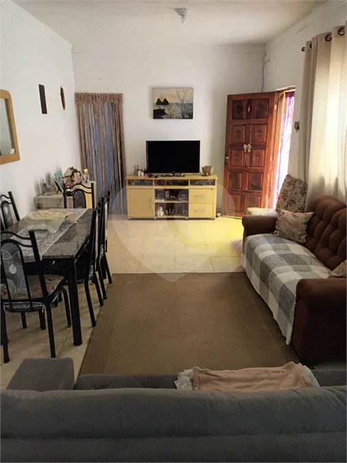Casa com 198m², 3 dormitórios, sendo 1 suíte, 3 vagas, à venda na Vila Matilde.