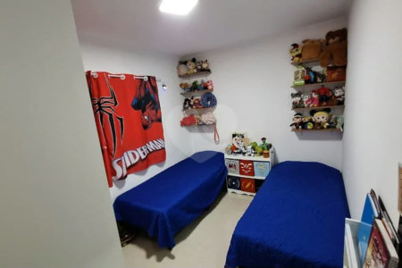 Casa de 2 quartos em Rua Orange, Vila Luzita, Santo André - Venda!