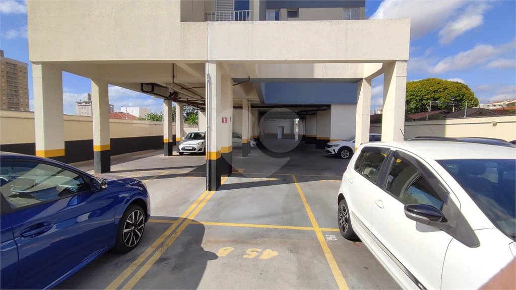 Vende-se apartamento no Edifício Residencial Flor do Ipê
