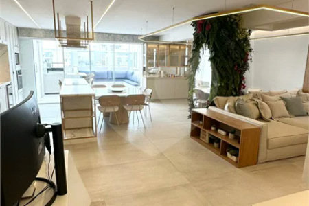 Apartamento de 140 m², 2 dormitórios sendo uma suìte, 3 vagas - Campo Belo/SP.