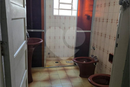 Casa com 244m² , 2 dormitórios , 3 vagas , à venda no Bosque da Saúde.