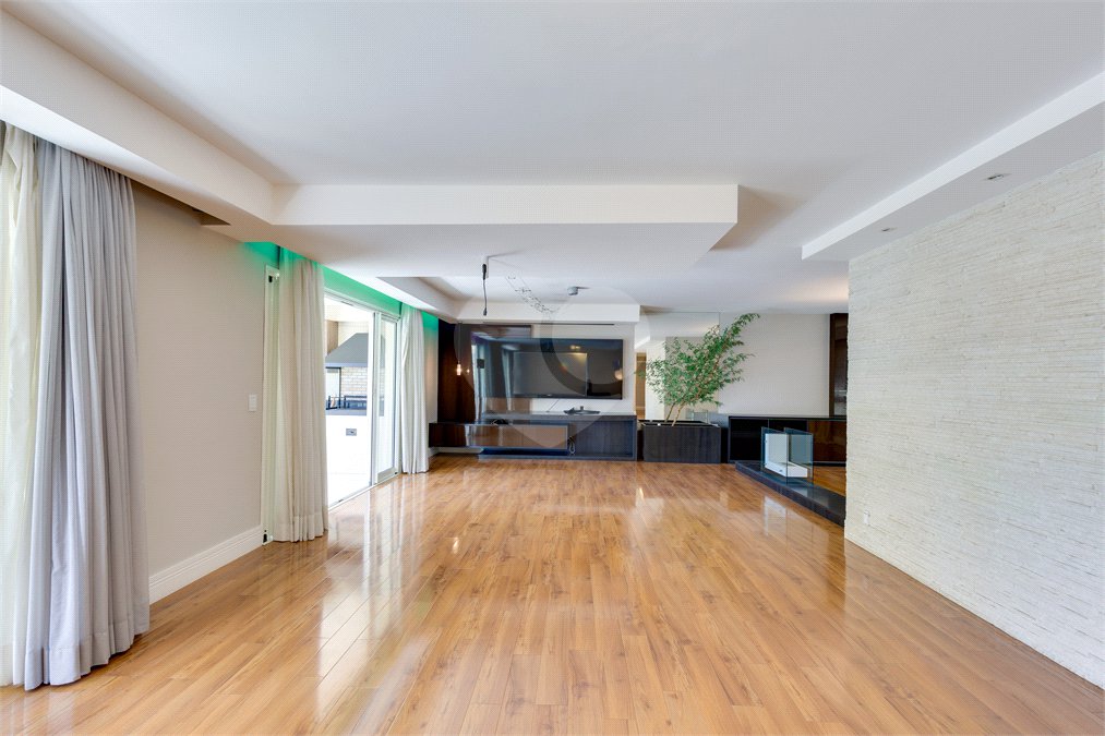 Apartamento para alugar com 4 suítes em Alto da Boa Vista, São Paulo, SP