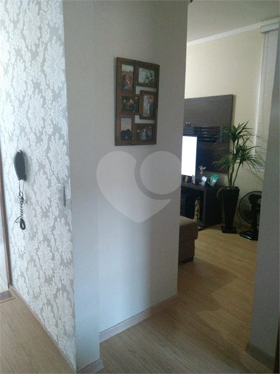 Apartamento com 2 dormitórios
