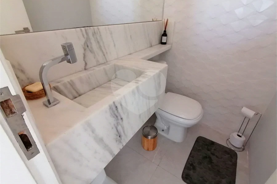 Apartamento à venda com 3 suítes em Vila Romana, São Paulo, SP