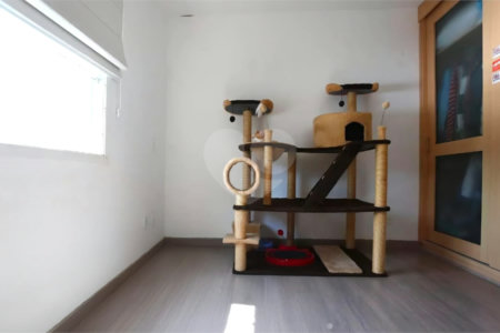 Casa à venda com 3 quartos, sendo 1 suíte,  no condomínio Residencial Villagio, São Paulo - SP