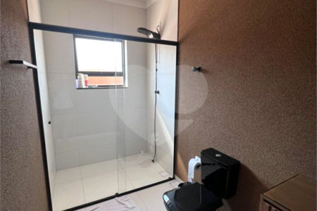 Casa à venda com 3 quartos, sendo 2 suítes,  no condomínio Residencial Alto da Floresta, Bom Jesus dos Perdões - SP