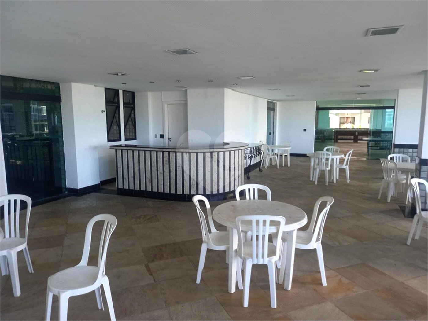 Apartamento à venda com 4 quartos, sendo 2 suítes, em Vila Nova, Cabo Frio, RJ