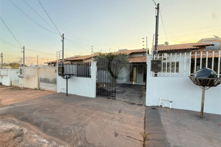 Casa à venda com 2 quartos em Ikaray, Várzea Grande, MT