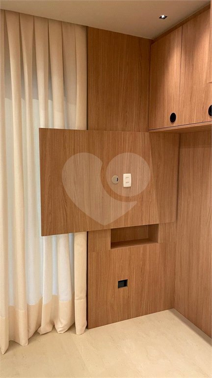 Apartamento à venda ou para alugar com 2 suítes em Pinheiros, São Paulo, SP