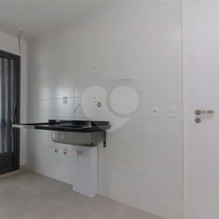 Apartamento à venda com 3 quartos, sendo 1 suíte, em Pinheiros, São Paulo, SP