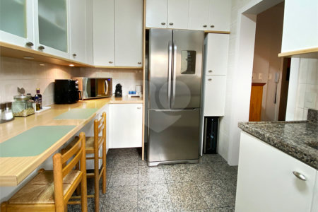 Apartamento à venda com 3 suítes em Vila Suzana, São Paulo, SP