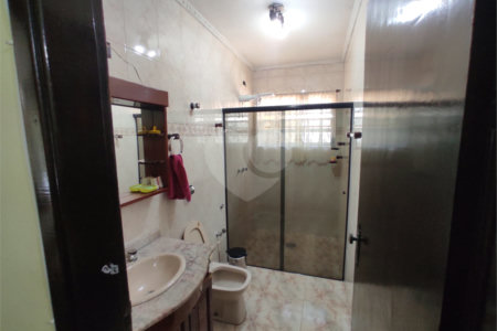 Casa à venda com 4 quartos, sendo 1 suíte, em Vila Galvão, Guarulhos, SP