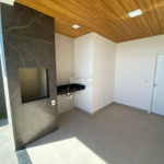 Casa à venda com 3 quartos, sendo 1 suíte, em Vila Petrópolis, Atibaia, SP