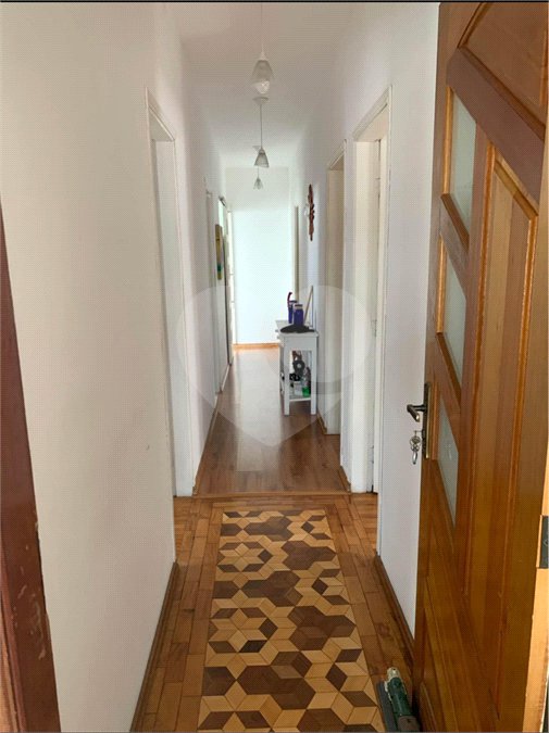 Casa à venda com 4 quartos, sendo 2 suítes,  no Centro, Mairinque, SP