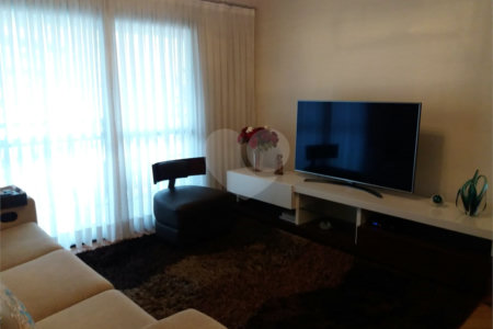 Apartamento à venda com 3 quartos, sendo 1 suíte, em Alto da Lapa, São Paulo, SP