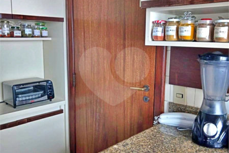 Apartamento à venda com 4 quartos, sendo 3 suítes, em Indianópolis, São Paulo, SP