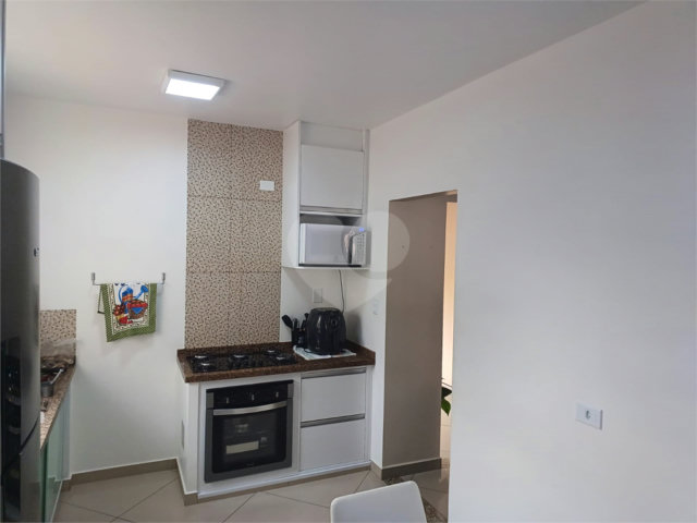 Sobrado à venda com 6 quartos em Jardim Peri, São Paulo, SP