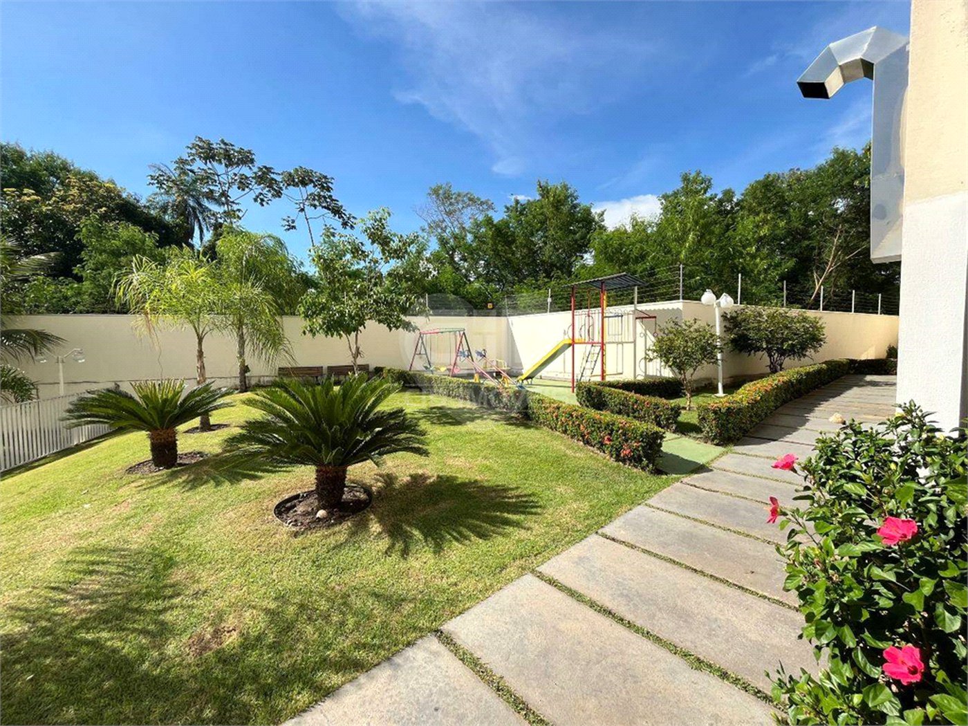 Apartamento à venda com 2 quartos, sendo 1 suíte,  em Despraiado, Cuiabá, MT