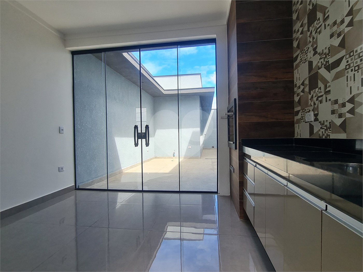 Casa à venda com 3 quartos, sendo 1 suíte,  no condomínio Reserva Ipanema I, Sorocaba - SP
