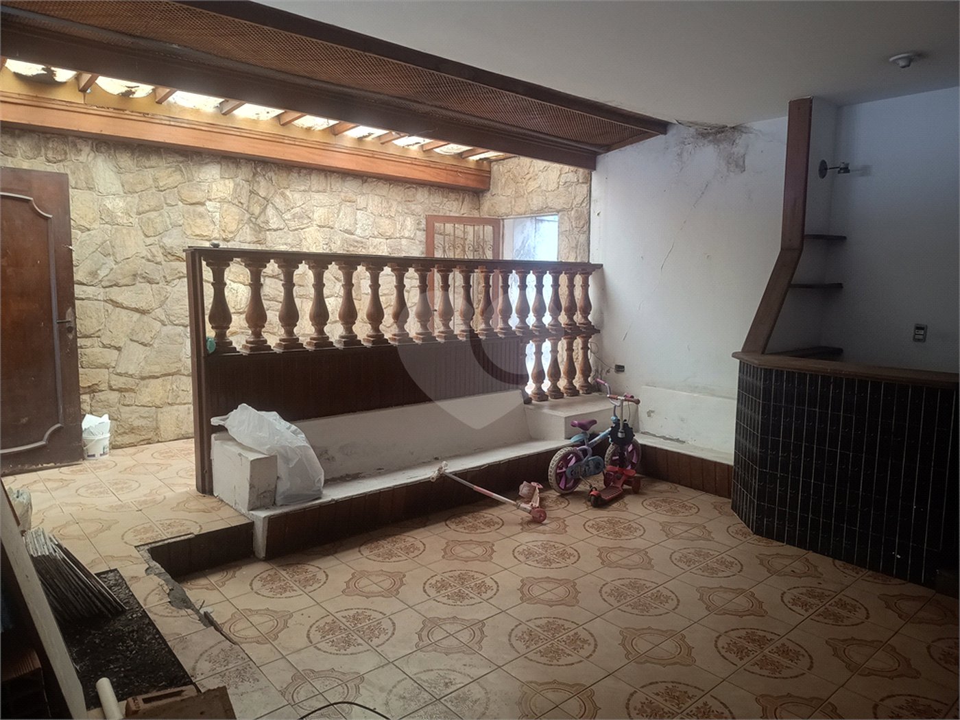 Casa Térrea à venda com 3 quartos, sendo 1 suíte,  em Campininha, São Paulo, SP