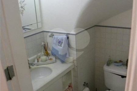 Casa à venda com 3 quartos, sendo 1 suíte, no condomínio Villas de São Francisco, São Paulo - SP