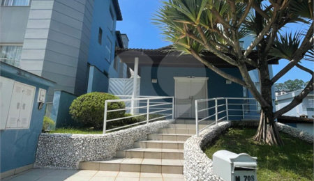 Casa à venda com 5 quartos, sendo 3 suítes,  no condomínio Swiss Park, São Bernardo do Campo - SP