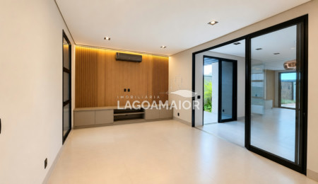 Casa à venda com 3 quartos, sendo 3 suítes, no condomínio Villa Dumont, Três Lagoas - MS