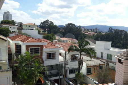 Casa à venda com 4 quartos, sendo 2 suítes, no condomínio Travessa Mário Antônio Correia,174, São Paulo - SP