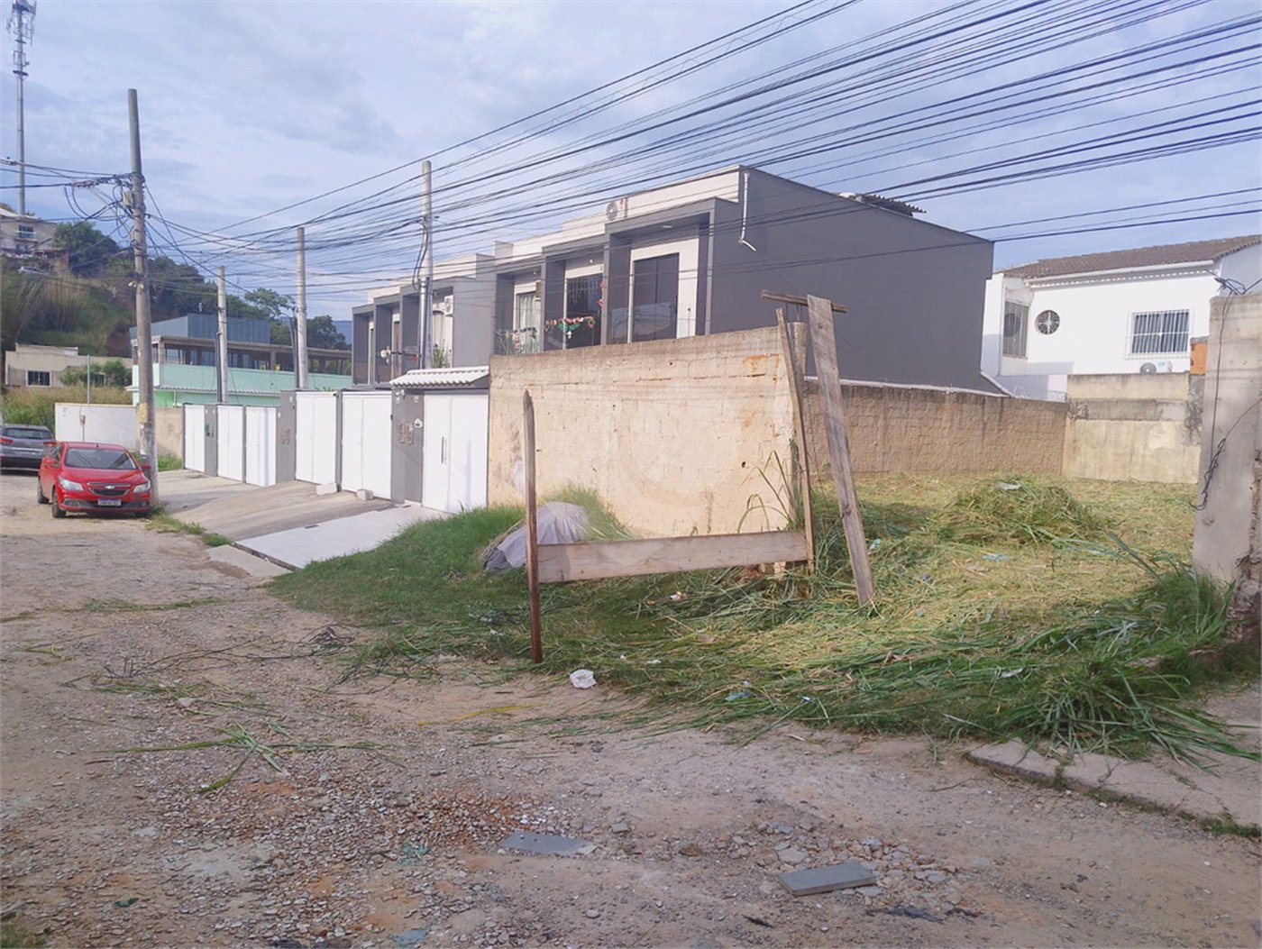 Terreno à venda no condomínio Mirela, Rio de Janeiro - RJ