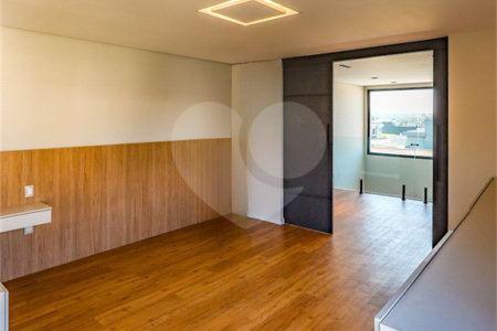 Casa à venda com 3 quartos, sendo 2 suítes, no condomínio Residencial Mont'alcino, Valinhos - SP