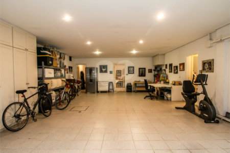 Casa à venda com 5 quartos, sendo 4 suítes, no condomínio Bounganville, São Paulo - SP