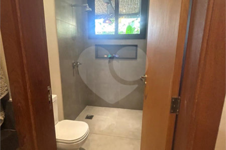 Casa à venda com 3 suítes no condomínio Campo de Toscana, Vinhedo - SP
