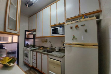 Apartamento Residencial à venda, Enseada, Guarujá - AP0517.