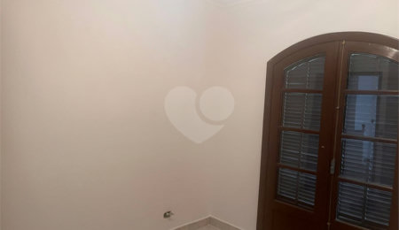 Sobrado à venda ou para alugar com 3 quartos, sendo 1 suíte,  em Jardim Leonor Mendes de Barros, São Paulo, SP