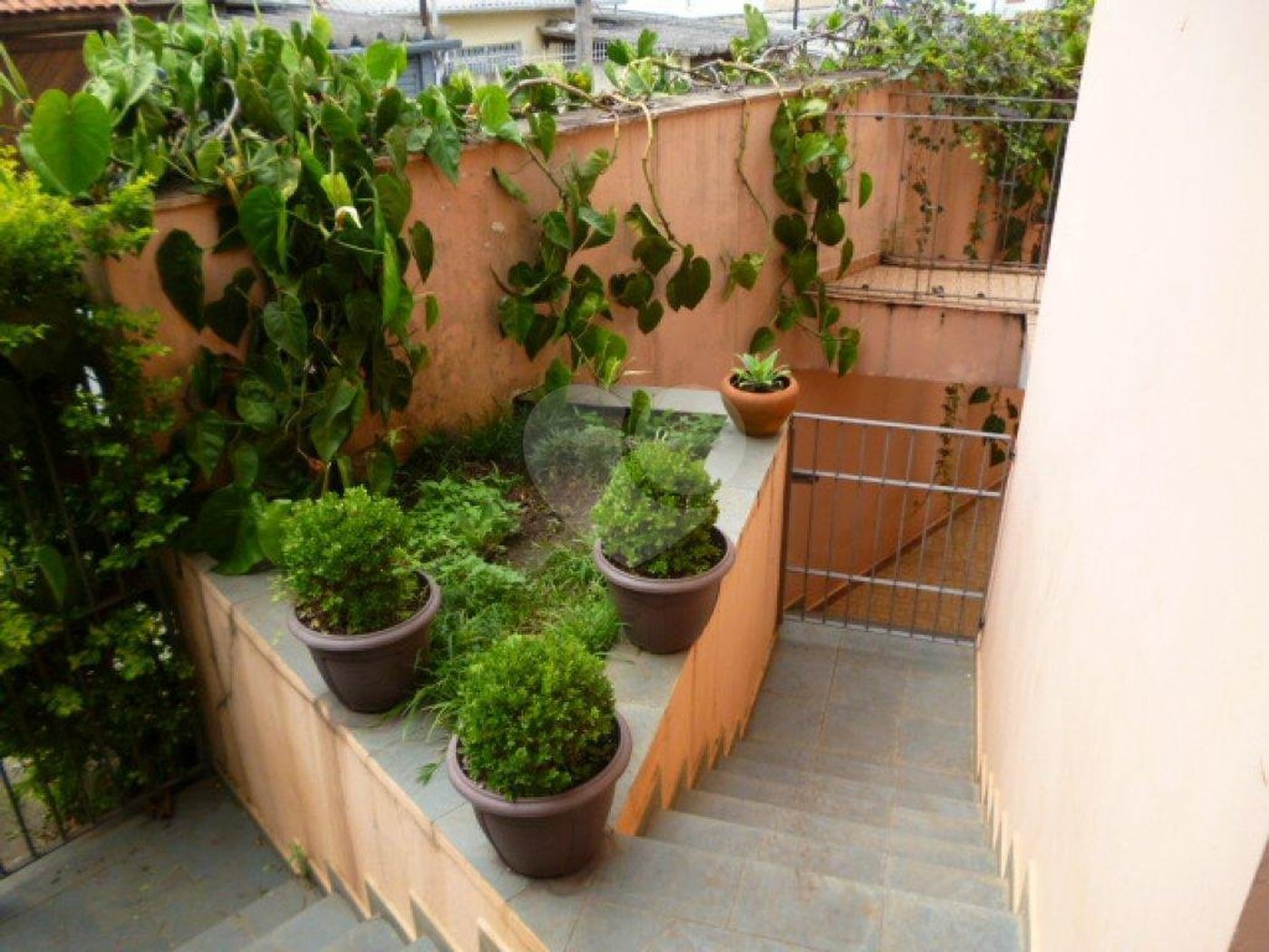 Casa à venda com 5 quartos, sendo 2 suítes, em Parque Jabaquara, São Paulo, SP