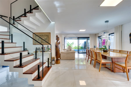 Casa à venda com 4 suítes no condomínio Villa Suiça, São Paulo - SP