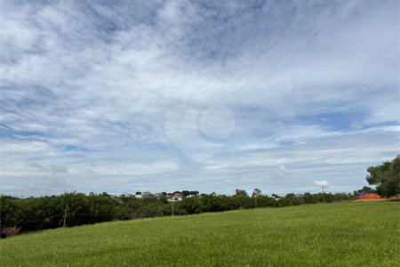 Terreno à venda no condomínio Village Saint Charbel, Araçoiaba da Serra - SP