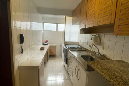 Apartamento à venda com 3 quartos, sendo 1 suíte,  em Vila Olímpia, São Paulo, SP