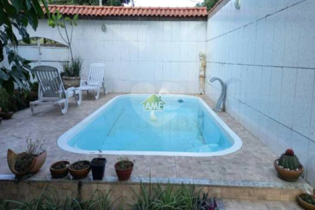 Casa à venda com 3 quartos, sendo 1 suíte, em Santíssimo, Rio de Janeiro, RJ