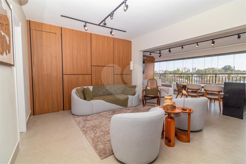 Apartamento à venda com 3 suítes em Jardim Prudência, São Paulo, SP