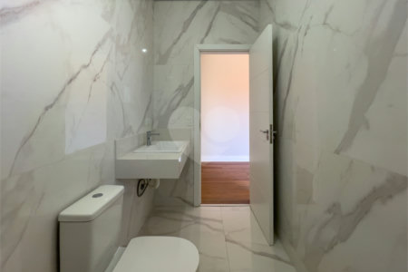 Casa à venda com 3 suítes em Jardim Paulista, Atibaia, SP