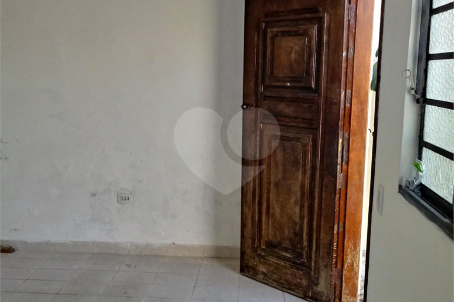 Sobrado à venda com 3 quartos, sendo 1 suíte, em Tremembé, São Paulo, SP