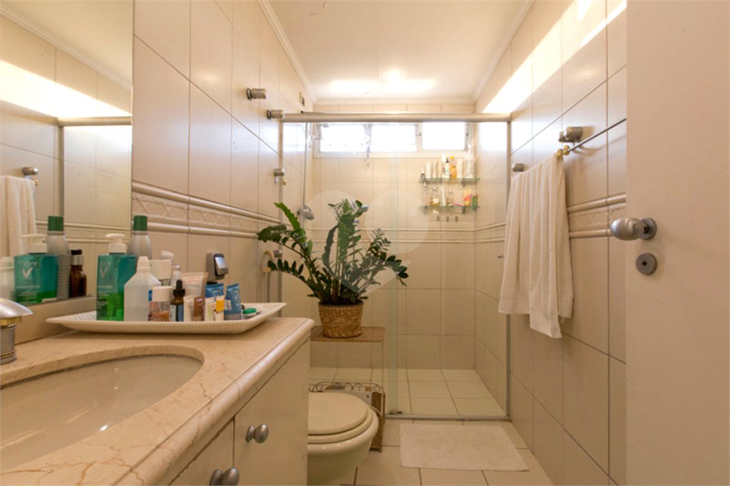 Apartamento à venda com 4 quartos, sendo 3 suítes, em Campo Belo, São Paulo, SP