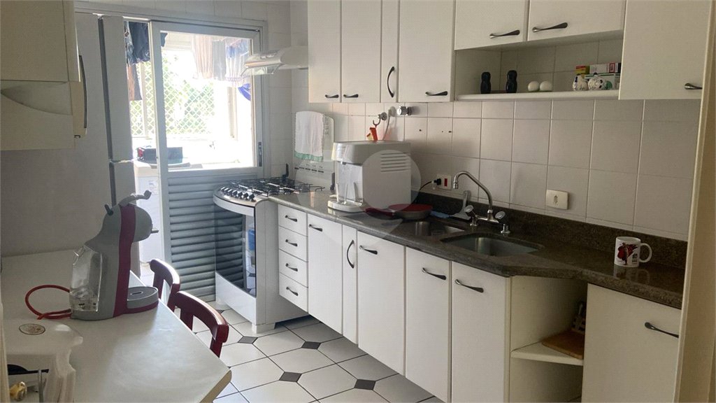 Apartamento à venda com 3 quartos, sendo 1 suíte, em Jardim Marajoara, São Paulo, SP
