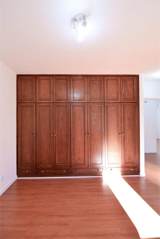 Apartamento à venda com 4 quartos, sendo 2 suítes, em Brooklin Paulista, São Paulo, SP
