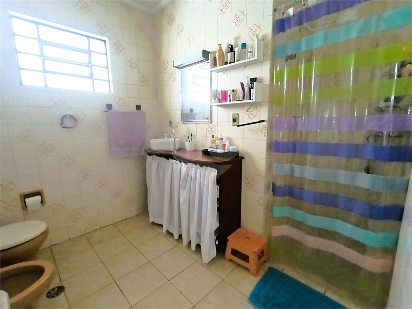 Sobrado à venda com 4 quartos, sendo 2 suítes, em Vila Morse, São Paulo, SP