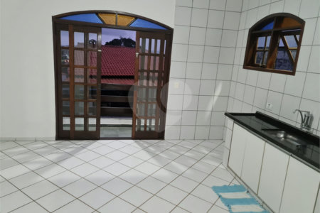 Sobrado para alugar com 3 quartos, sendo 2 suítes, em Jardim Paulista, Atibaia, SP