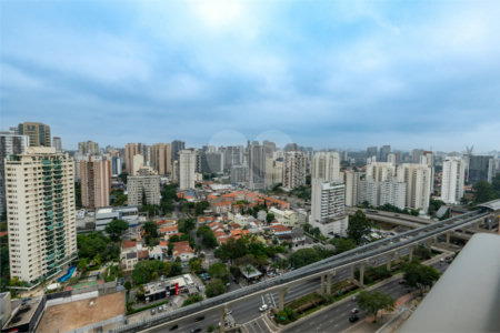 Apartamento à venda com 3 suítes em Campo Belo, São Paulo, SP